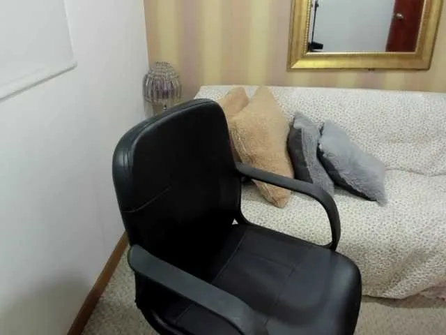 Live sex webcam photo for MerryColin #291752984