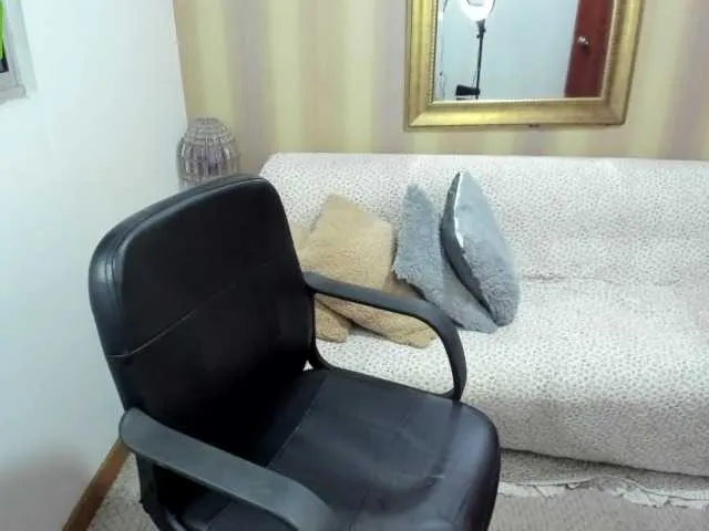 Live sex webcam photo for MerryColin #292071248