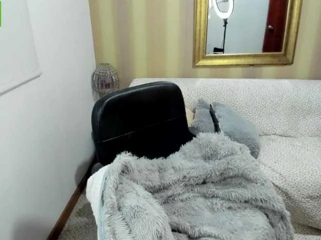 Live sex webcam photo for MerryColin #292085216