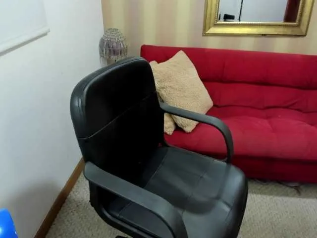 Live sex webcam photo for MerryColin #292344516