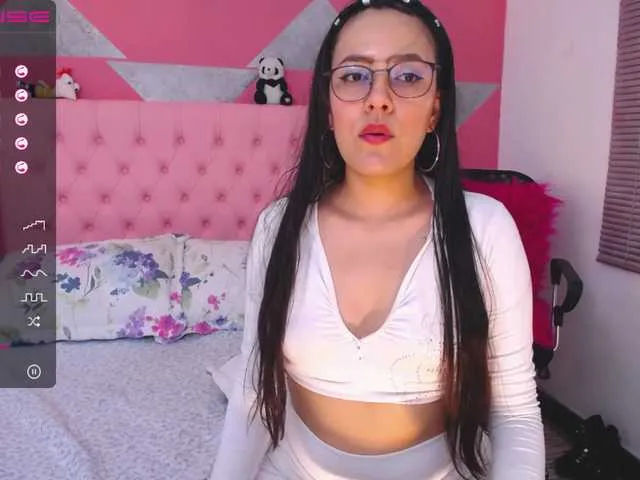 Live sex webcam photo for MeryCollins- #272168259