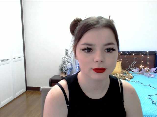 Live sex webcam photo for MessyRosa #277069046