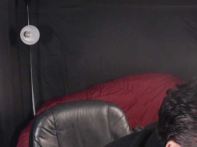 Live sex webcam photo for Metalstud #290530638