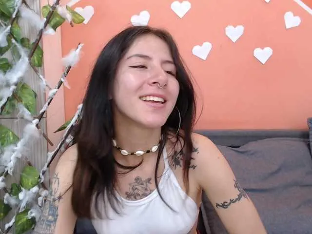 Live sex webcam photo for Mhelanny2 #277546744