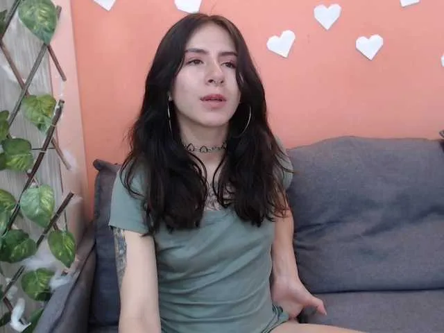 Live sex webcam photo for Mhelanny2 #277568708