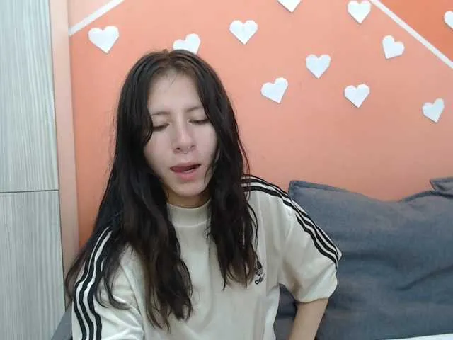 Live sex webcam photo for Mhelanny2 #277627150