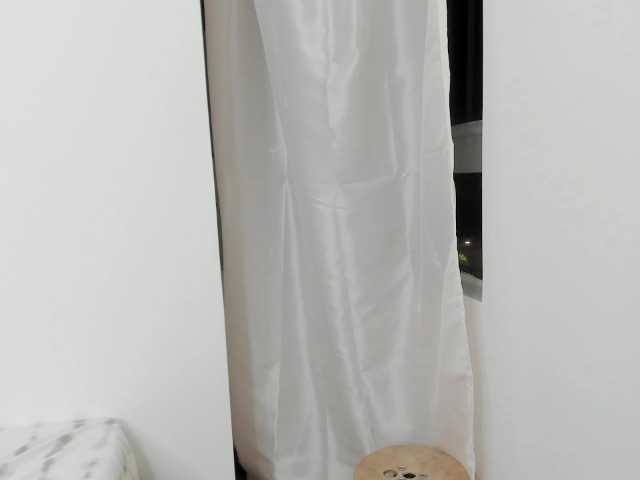 Live sex webcam photo for Mi-scotte #273424363