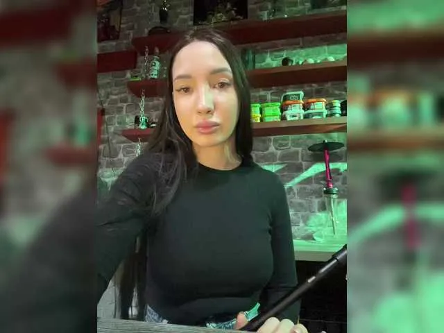 Live sex webcam photo for MiLaHHa #291003398
