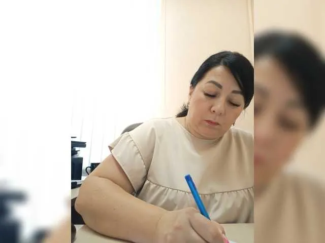 Live sex webcam photo for MiLediLeDi #272839657