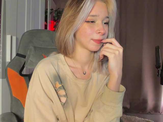 Live sex webcam photo for MiSeki #292210697