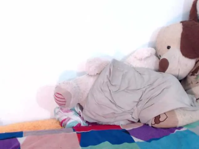 Live sex webcam photo for Mia-4u #274453097