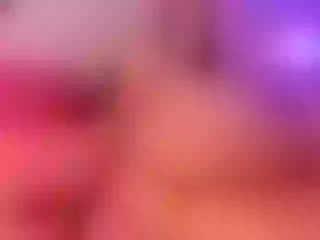 Live sex webcam photo for Mia-Bloom #288015429