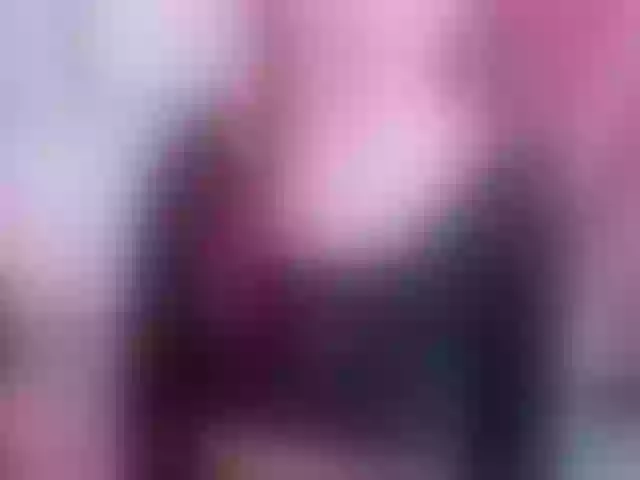 Live sex webcam photo for Mia-Bloom #291068036
