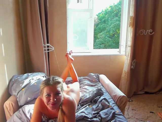 Live sex webcam photo for Mia-Carnival #276347432