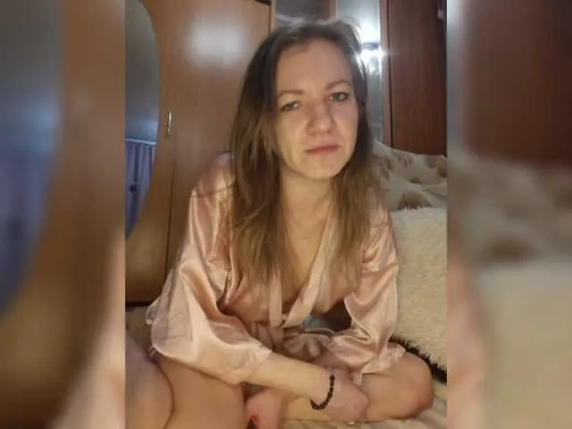 Live sex webcam photo for Mia-Carnival #290988789