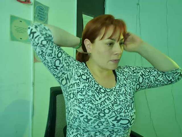 Live sex webcam photo for Mia-Peython #277606982