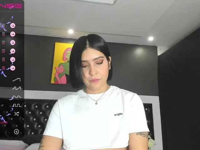 Live sex webcam photo for Mia-Rabbit #274608980