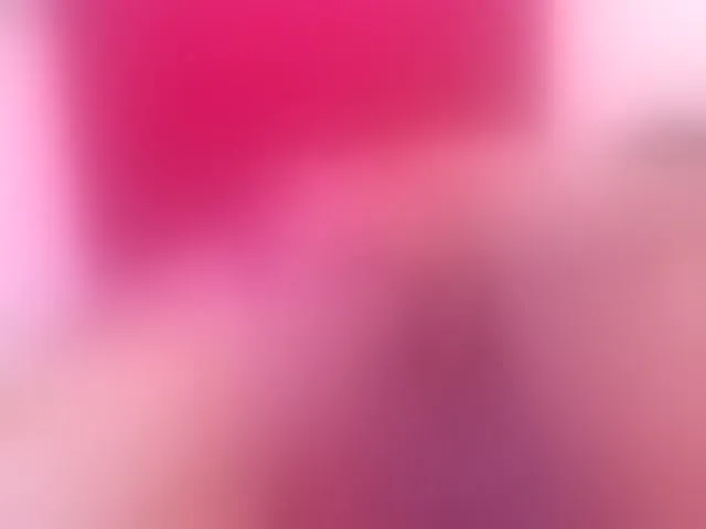 Live sex webcam photo for Mia-Thompson-1 #290959872