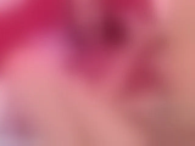 Live sex webcam photo for Mia-Thompson-1 #291139535