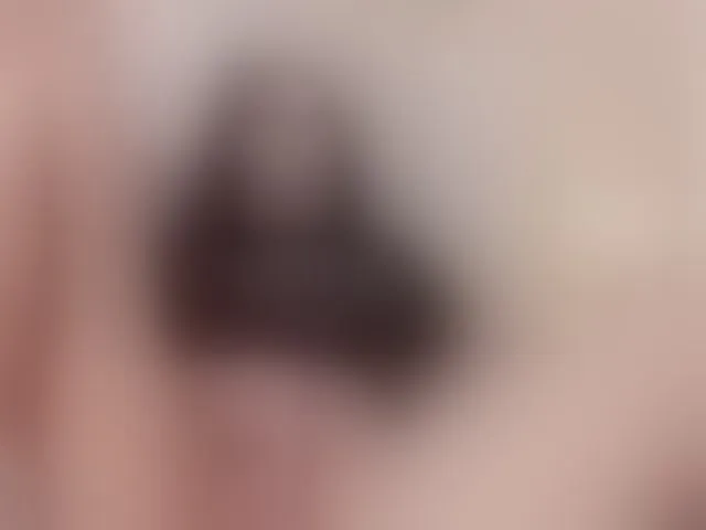 Live sex webcam photo for Mia-Thompson-1 #293713211