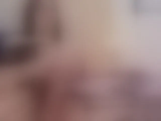 Live sex webcam photo for Mia-Thompson-1 #293976295