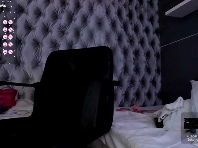 Live sex webcam photo for Mia-adams #276900989