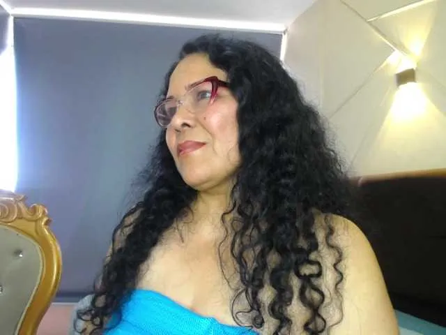 Live sex webcam photo for Mia-kell #274332953