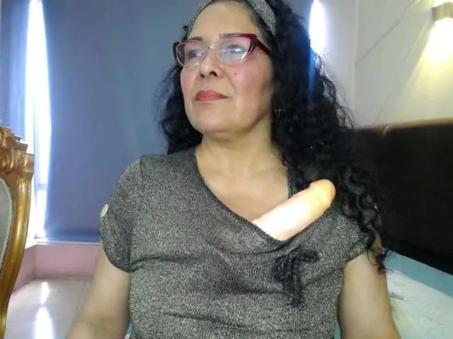 Live sex webcam photo for Mia-kell #274344484