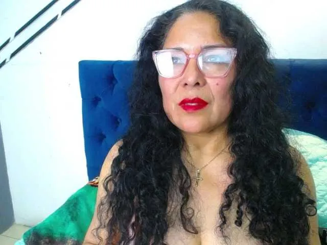 Live sex webcam photo for Mia-kell #276492975