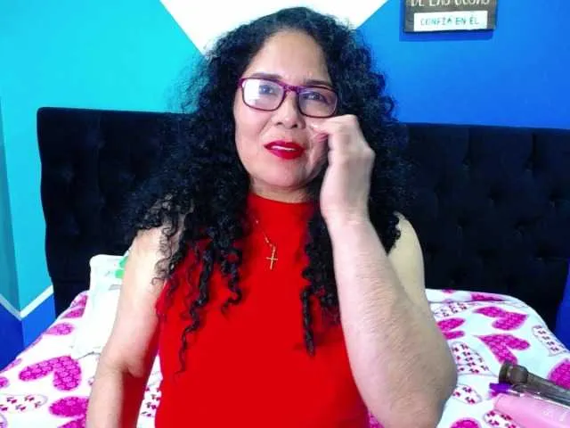 Live sex webcam photo for Mia-kell #276636051