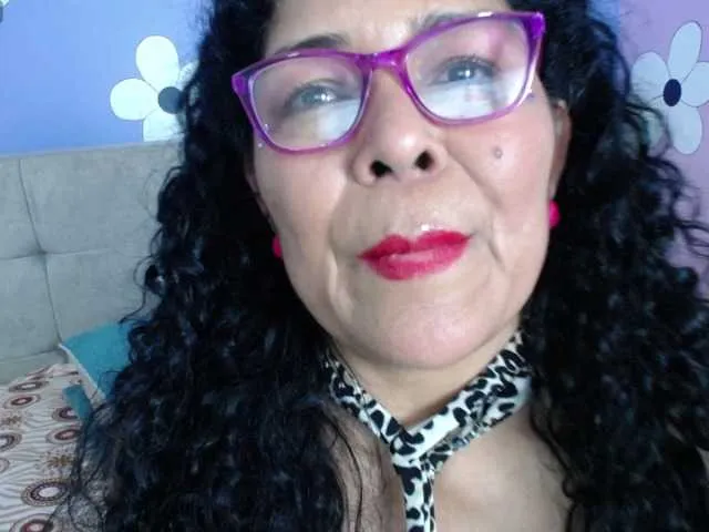 Live sex webcam photo for Mia-kell #277543595