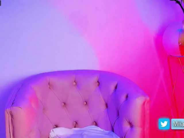 Live sex webcam photo for Mia0316 #276748415