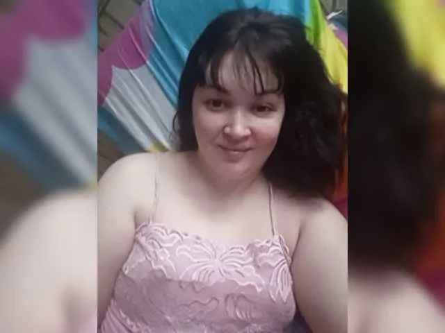 Live sex webcam photo for Mia883 #272250221