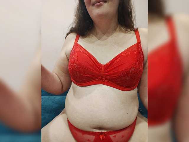 Live sex webcam photo for Mia883 #294290924
