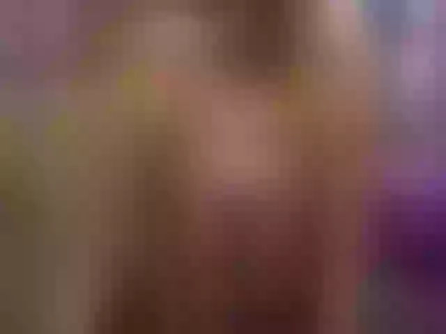 Live sex webcam photo for MiaAddison #292249714