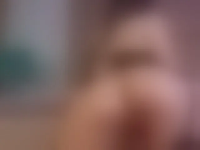 Live sex webcam photo for MiaAddison #292532882