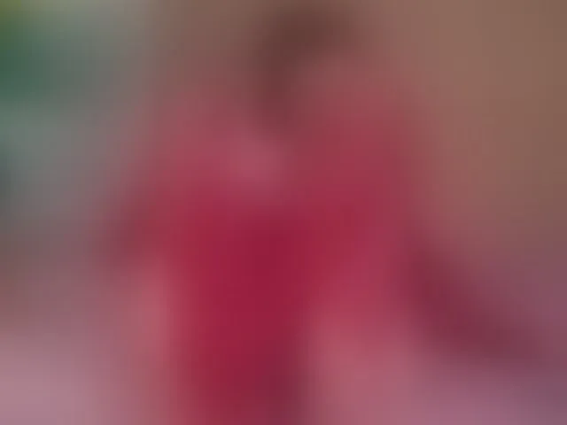 Live sex webcam photo for MiaAddison #292538931