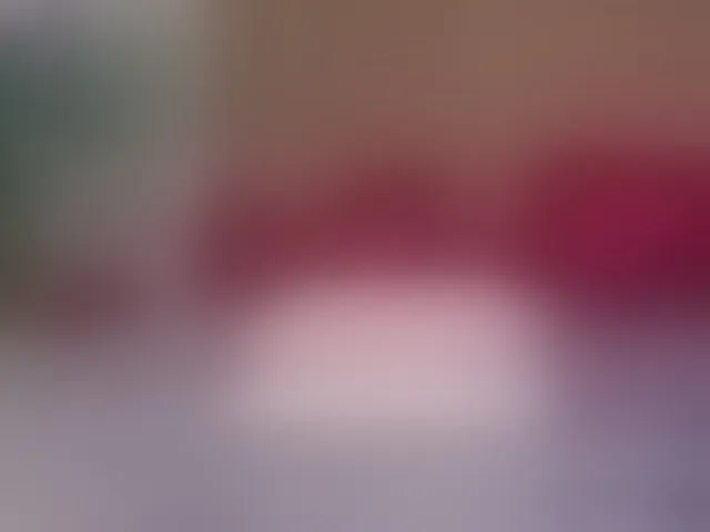 Live sex webcam photo for MiaAddison #292940573