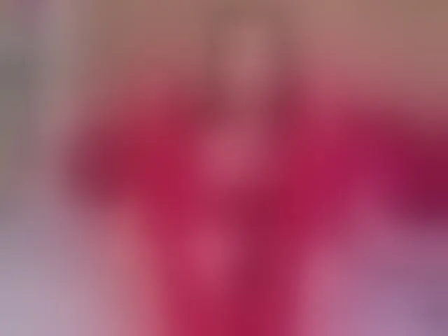 Live sex webcam photo for MiaAddison #293003975