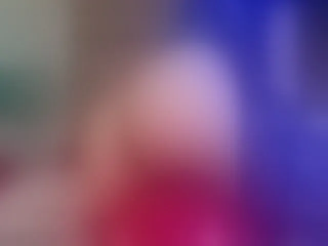 Live sex webcam photo for MiaAddison #293038571