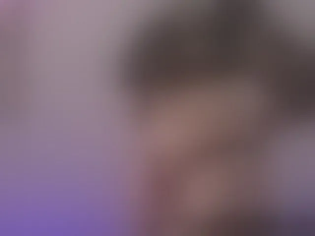 Live sex webcam photo for MiaAddison #293380782