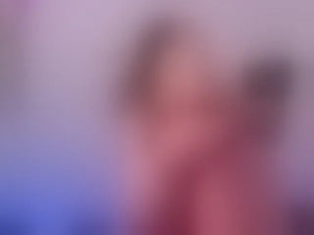 Live sex webcam photo for MiaAddison #293482565