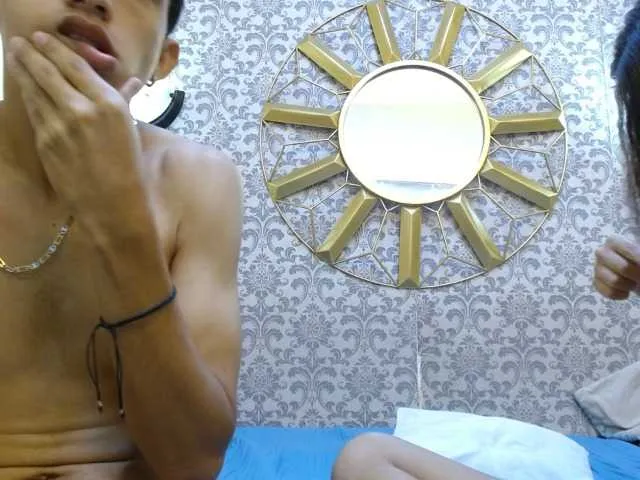 Live sex webcam photo for MiaAndMarkk #277150322