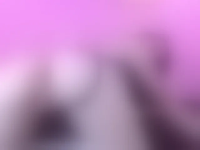 Live sex webcam photo for MiaAylin #290562509