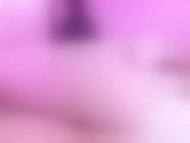 Live sex webcam photo for MiaAylin #290685387