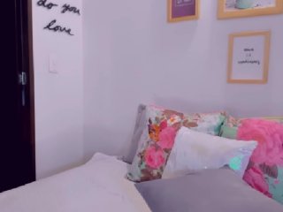 Live sex webcam photo for MiaBankss #149047880