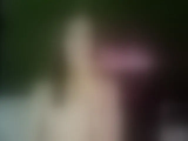 Live sex webcam photo for MiaBeeX #290669007