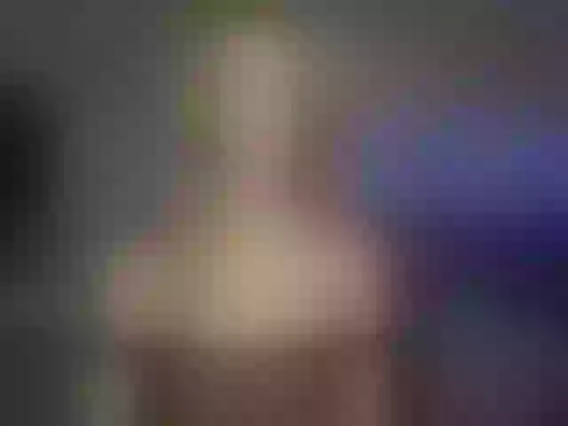 Live sex webcam photo for MiaBeeX #291301632