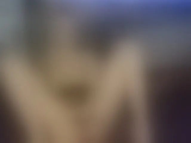 Live sex webcam photo for MiaBeeX #292804307