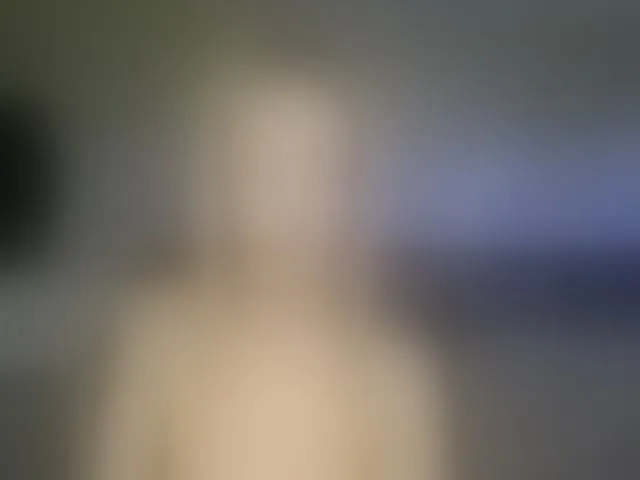 Live sex webcam photo for MiaBeeX #293035742